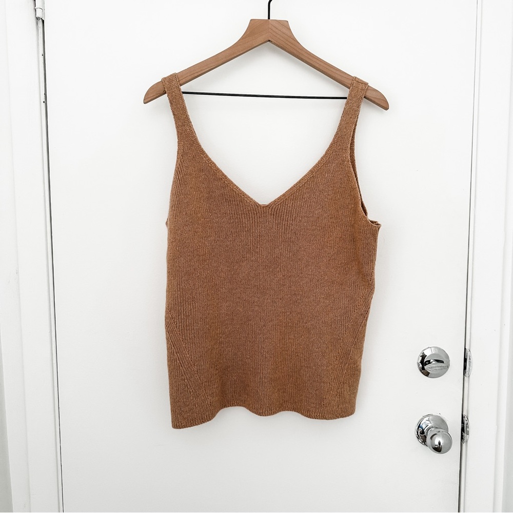 NWOT OLD NAVY SWEATER TANK!